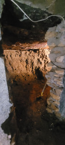 Photo de galerie - Découvrir des piece dans vos caves 
avec  terrassement manuel biensur et bien soignant et prudent 