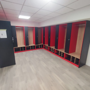 Photo de galerie - Vestiaire stade rennais jardinier 