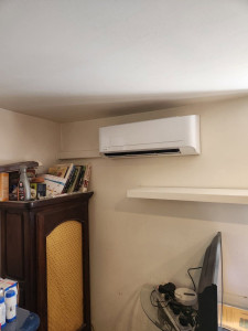 Photo de galerie - Posse de climatisation chez un client 