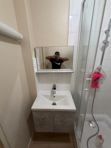 Photo de galerie - Installation et pose des meubles de salle de bain au montage