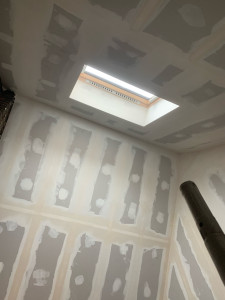 Photo de galerie - Pose de plaques de plâtre et enduit de finition 