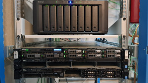 Photo de galerie - Installation de serveurs avec un NAS
