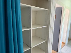 Photo de galerie - étagères/placard