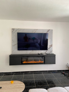 Photo de galerie - Plaque TV 
