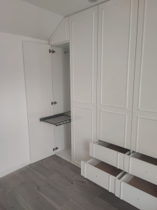 Photo de galerie -  Des placards intégrés de Porte Coulissant, adaptés à votre budget et conçus selon vos souhaits. 