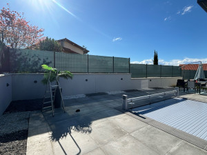 Photo de galerie - Installation clôture rigide avec brise vue 