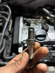 Photo de galerie - Changement de bougie sur golf 4 gti 