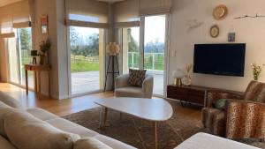 Photo de galerie - Salon propre et rangé 