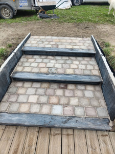 Photo de galerie - Escalier pavé grès des indes avec palis de quartzite