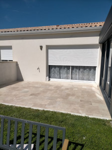 Photo de galerie - Pose de travertin 
