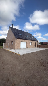 Photo de galerie - Terrasse réalisé avec décaissement + fondation + nivellement du terrain . 