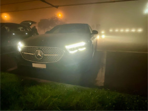 Photo de galerie - Une superbe Mercedes livrer a l'aéroport de Genève après être aller la chercher a Bergame en Italie 