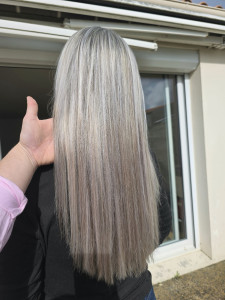 Photo de galerie - Mèches ▪︎ coupe pointes ▪︎ coiffage 