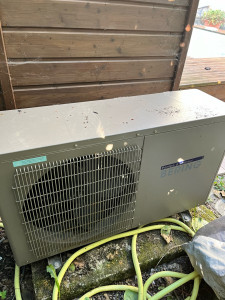 Photo de galerie - Entretien piscine