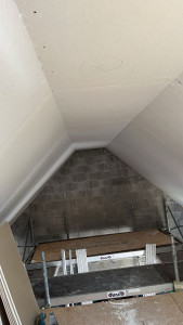 Photo de galerie - Plaquage mur et plafond avec rampant 