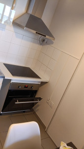 Photo de galerie - Voilà une hotte mise en place plus nouvelle prise voilà tout fonctionne correctement Cliente satisfait 