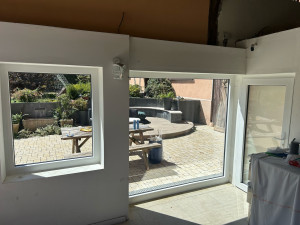 Photo de galerie - Pose de douche, châssis fixe, plus porte fenêtre avec finition compris