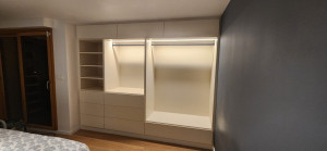Photo de galerie - Dressing sur mesure avec leds 