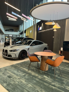 Photo de galerie - Montage table ronde de luxe (valeur 6000€) pour bmw poisy Épagny 