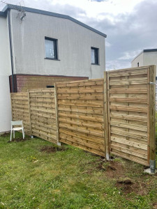 Photo de galerie - Installation d’une clôture en bois 