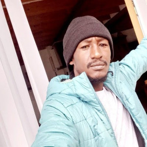 Photo de galerie - BTP pantier maçon nettoyage charge