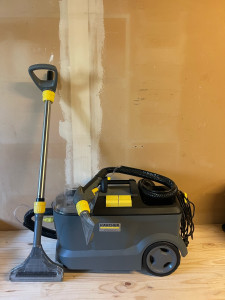Photo de galerie - À disposition un injecteur extracteur Puzzi 10/1 de karcher pour nettoyage tapis/moquette/canapé/voiture etc 