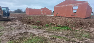 Photo de galerie - Terrassement de maison plus finition et assainissement plus pelouse 