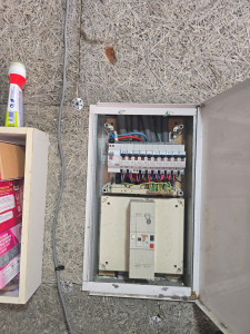 Photo de galerie - Remplacement de port fusibles pour mettre des disjoncteur 