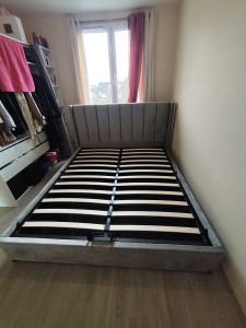 Photo de galerie - Montage lit coffre 