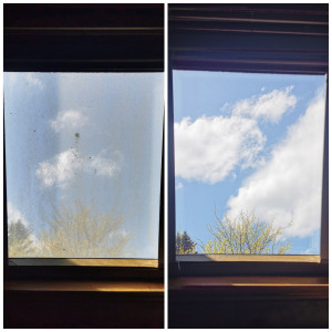 Photo de galerie - Nettoyage velux avant/après 