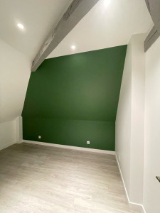 Photo de galerie - Mise en peinture, préparation des murs et plafond application et deux  couches de peinture 