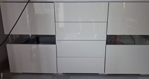 Photo de galerie - Commode salon avec led