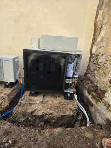 Photo de galerie - Installation pompe à chaleur DAIKIN 