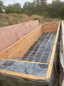 Photo de galerie - Construction piscine en kit avec pierre de bali 