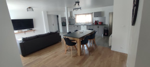 Photo de galerie - Placo , parquet , carrelage , pose de la cuisine peintures , luminaires  