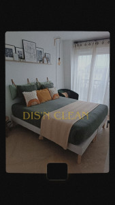 Photo de galerie - Nettoyage et dressage d'un lit double au carré 