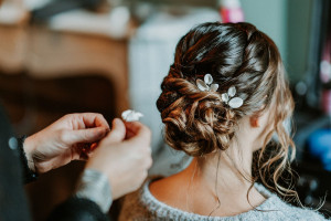 Photo de galerie - Chignon mariée 
