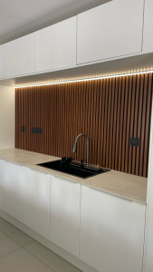 Photo de galerie - Habillage mur cuisine