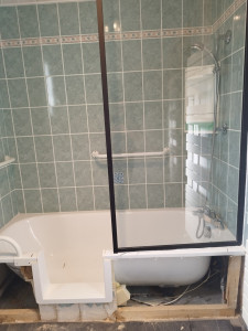 Photo de galerie - Douche pour personnes âgées avant 