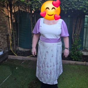 Photo de galerie - Création d'une robe pour une cliente suivant ses instructions