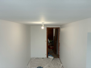 Photo de galerie - Réalisation de peinture dans une chambre, mur et plafond