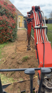 Photo de galerie - Terrassement d'une allée avant empierrement 