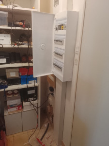 Photo de galerie - La pause de nouveau tableau 4 rangées en 380 v