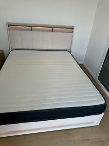 Photo de galerie - Lit coffre 