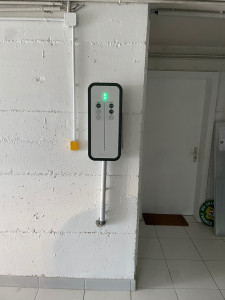 Photo de galerie - Pose de bornes de recharge pour véhicules électriques 