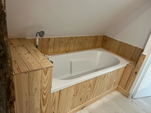 Photo de galerie - Pose baignoire avec lambris 