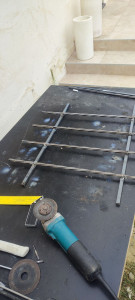 Photo de galerie - Grille pour petite fenêtre sur mesure 
