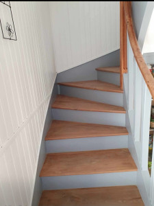 Photo de galerie - Refection complète d'escalier avec peinture 
