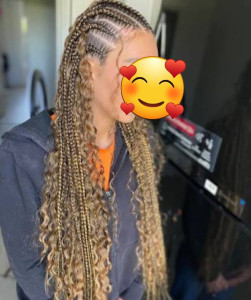 Photo de galerie - Fulani knoless braids sur cheveux européens. Je ne maîtrise pas seulement le cheveu afro ou métissé. Mes clients-tes du Magreb et d'Europe y trouvent également leur compte. 
