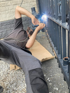 Photo de galerie - Réparation d’un portail électrique casser par la motorisation 